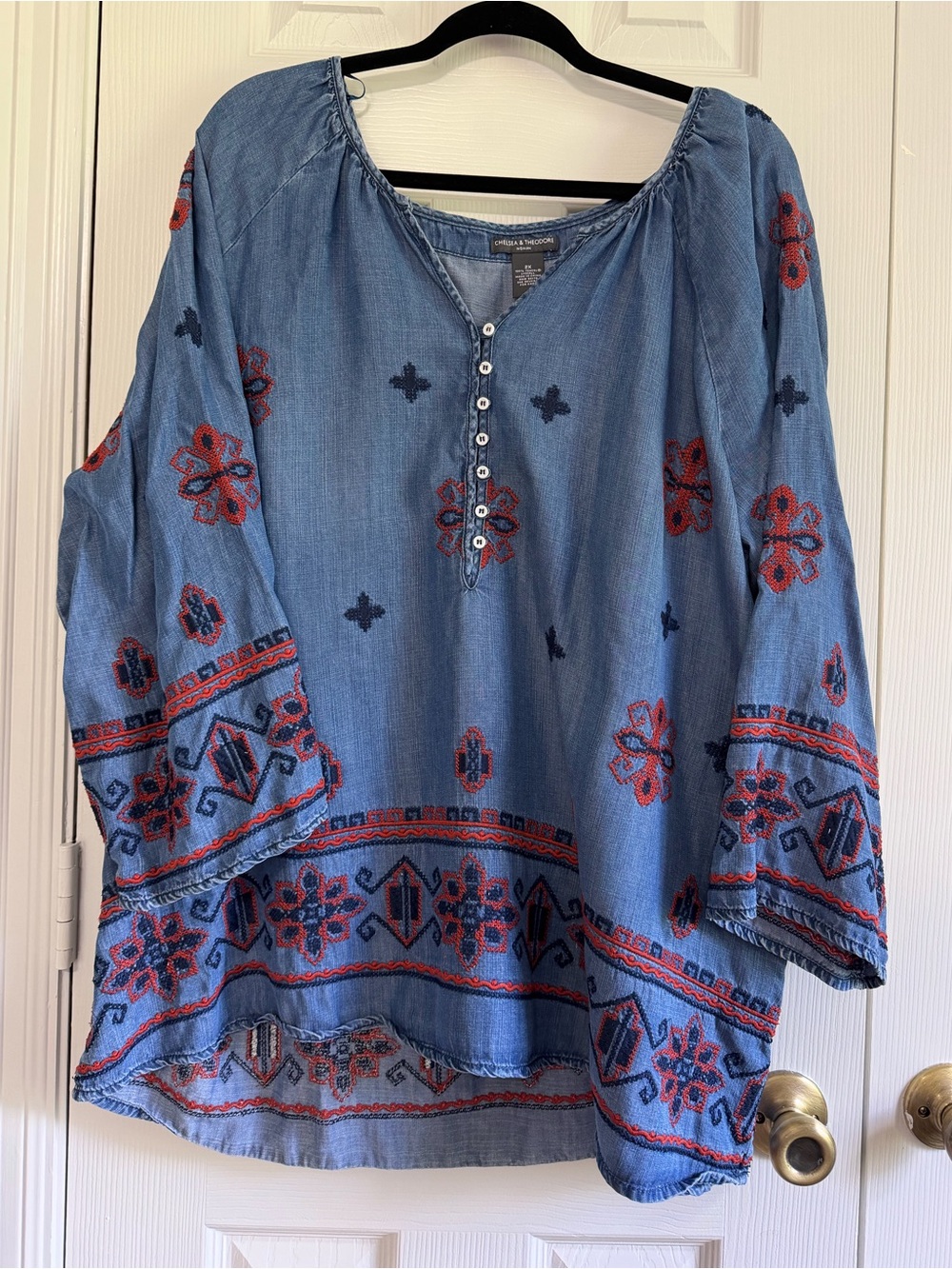 Chelsea & Theodore 2X Tencel Embroidered Boho Peasant Top Plus Size Chambray